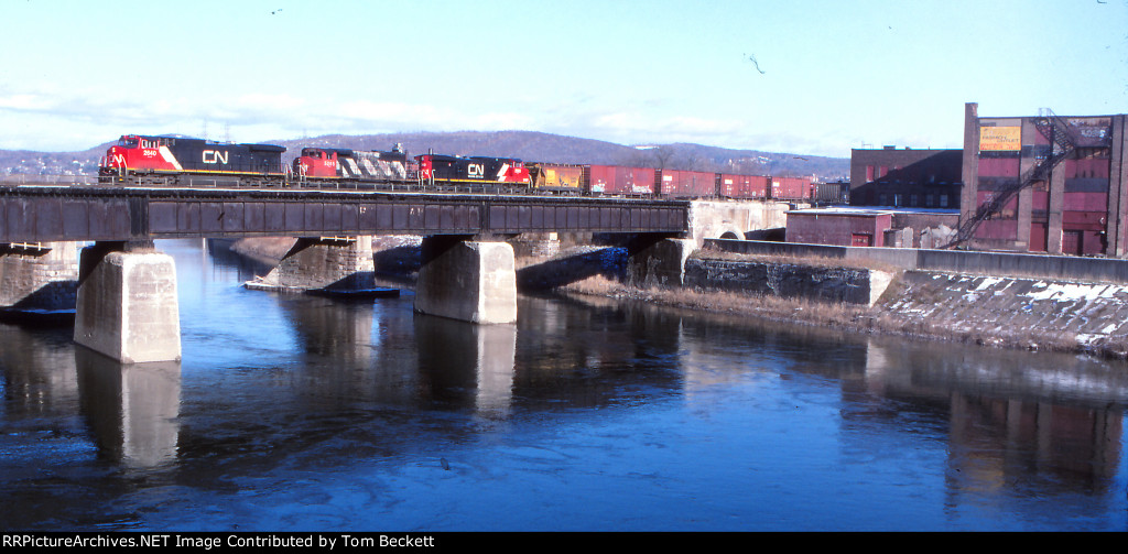 41T on the bridge